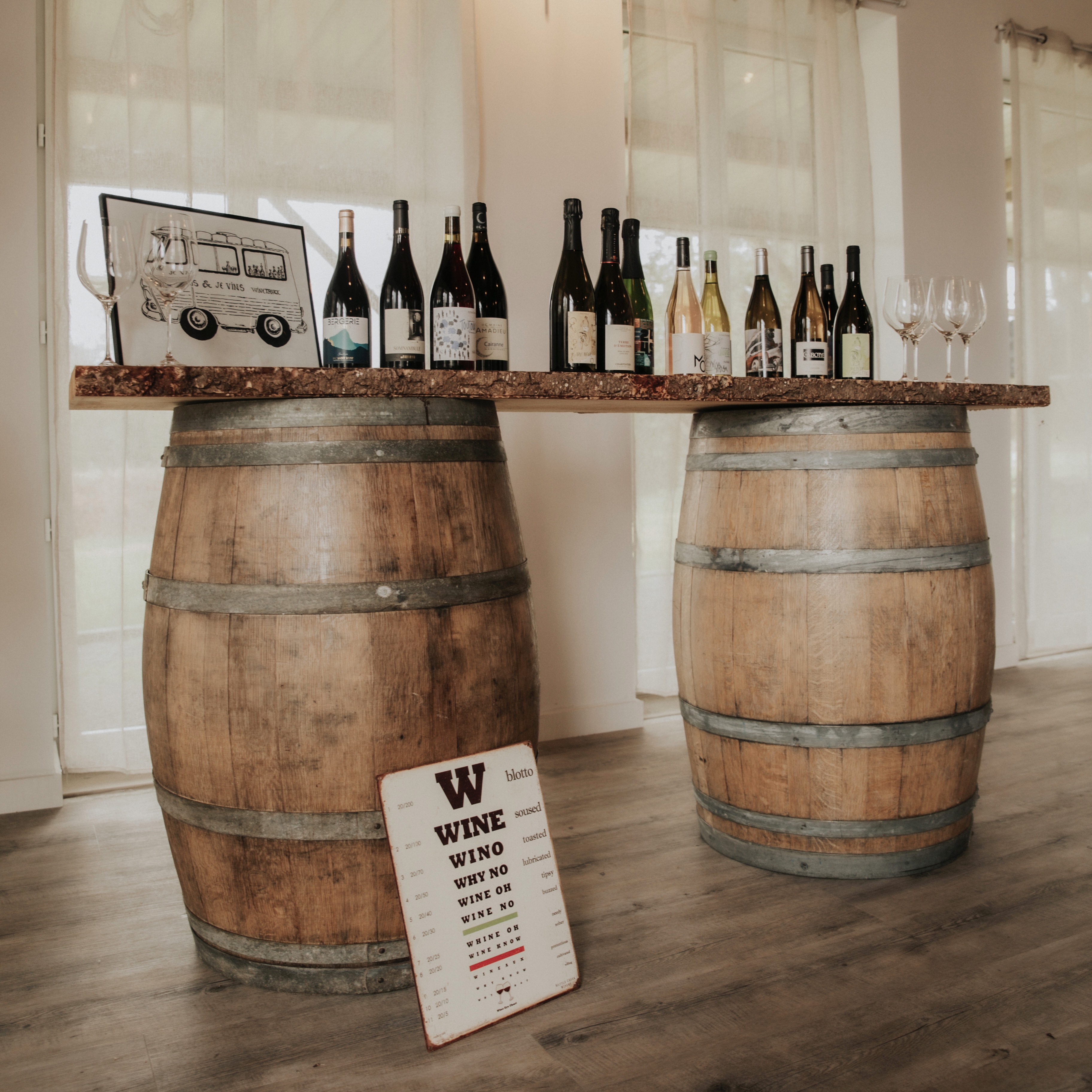 Bar avec Tonneaux