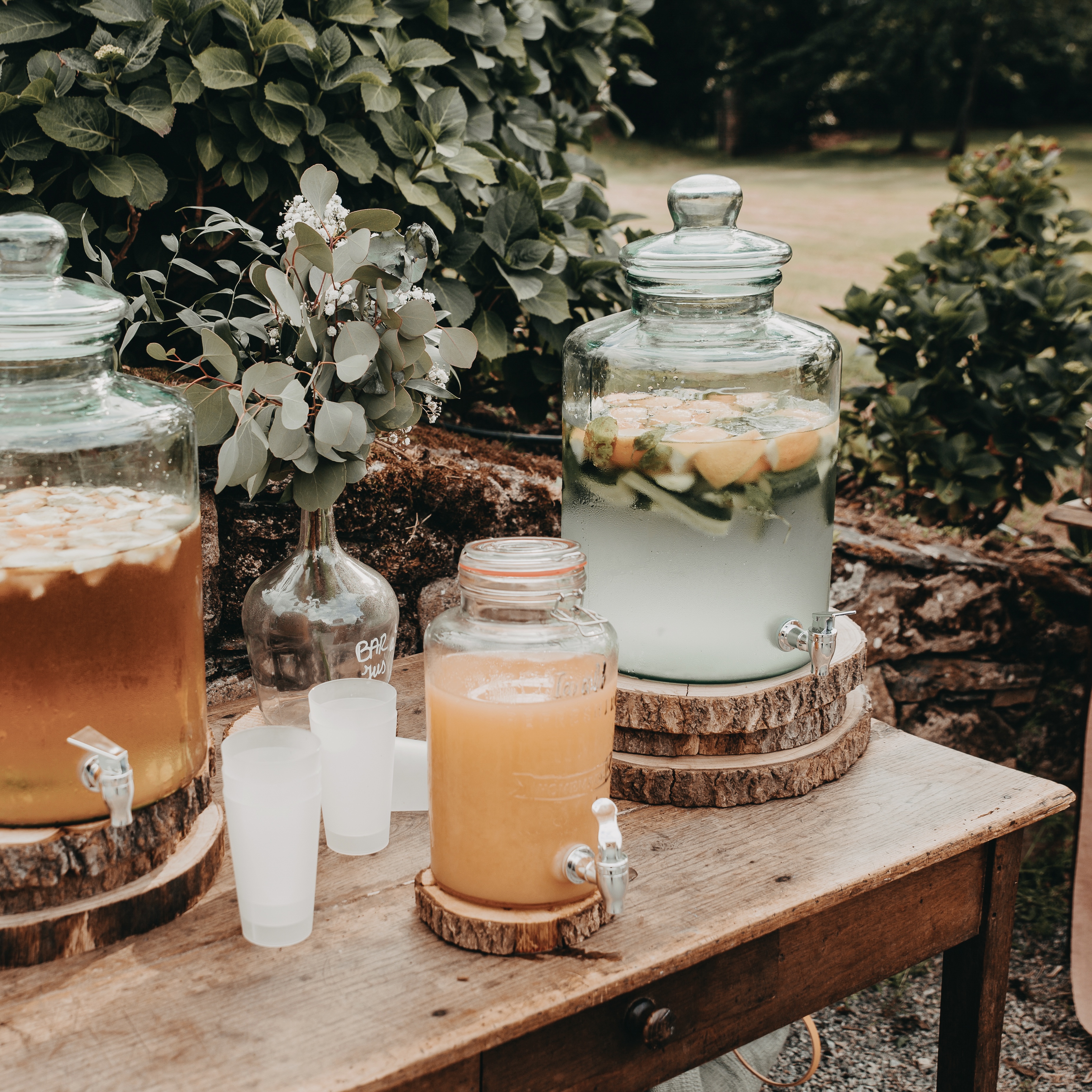 Bonbonne Jus et Limonade 12.5 L Table en Bois GM