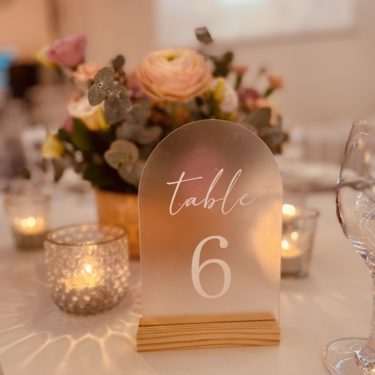 Numéro de Table en acrylique givré plexiglas