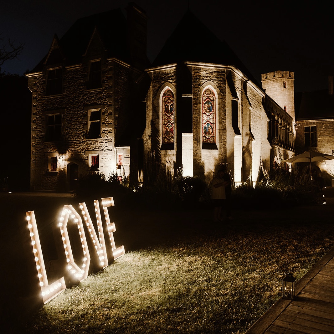 LOVE Lumineux